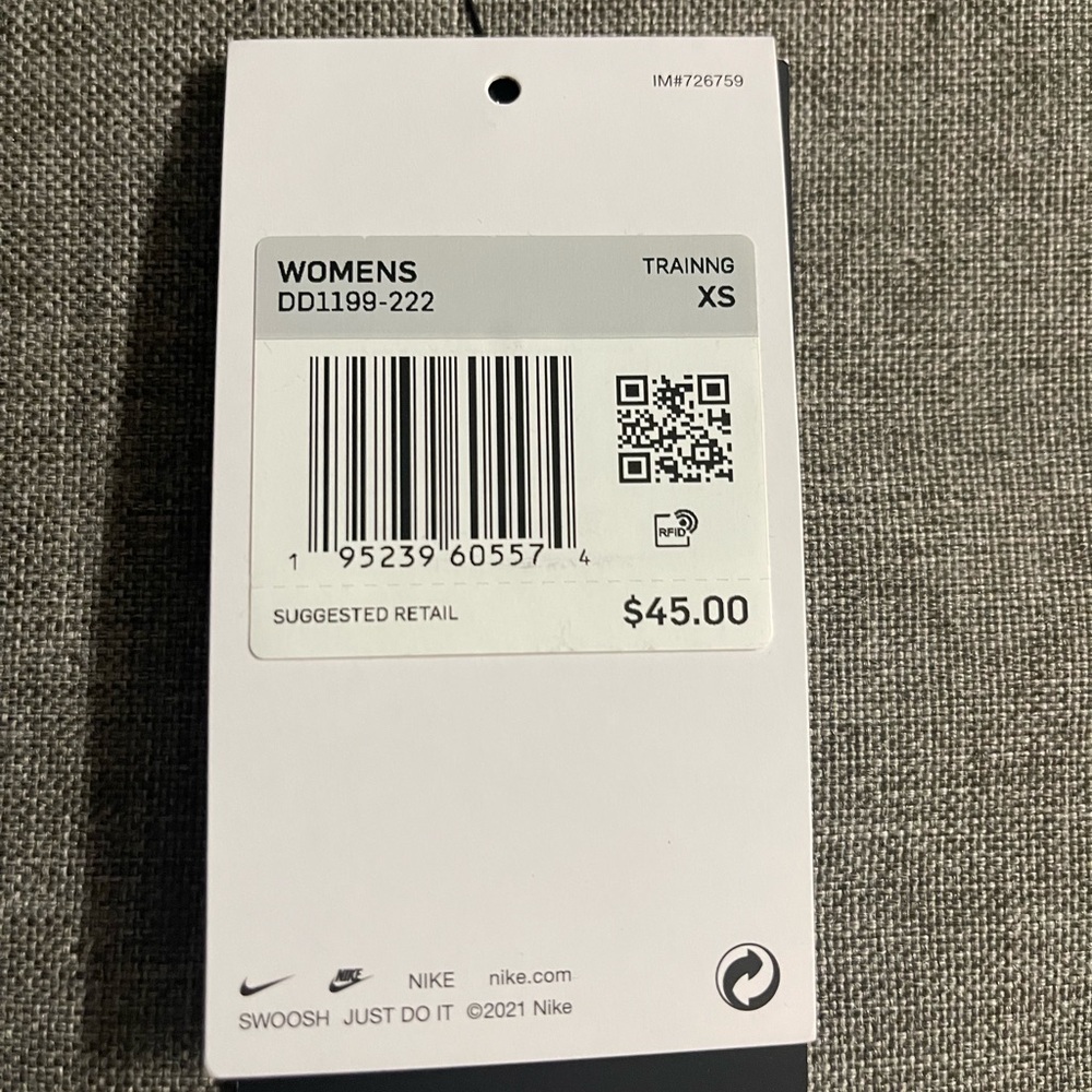 XS Camo Nike Sports Bra MSRP$45 - Picture 3 of 3